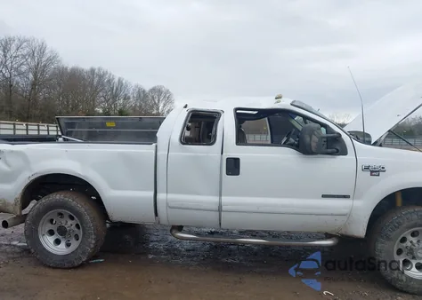 2001 Ford F-250 Lariat/Xl/Xlt z USA, uszkodzony, nr VIN 1FTNX21F61ED37101